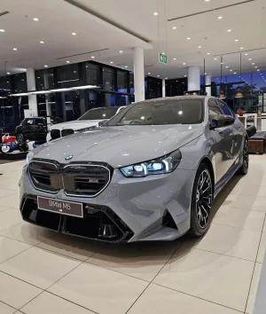 BMW M5 2025