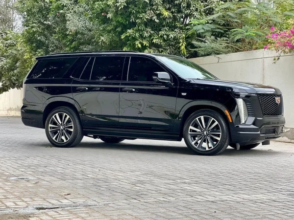 Cadillac Escalade Rental Dubai: Get 5-Star Luxury with Zero Deposit