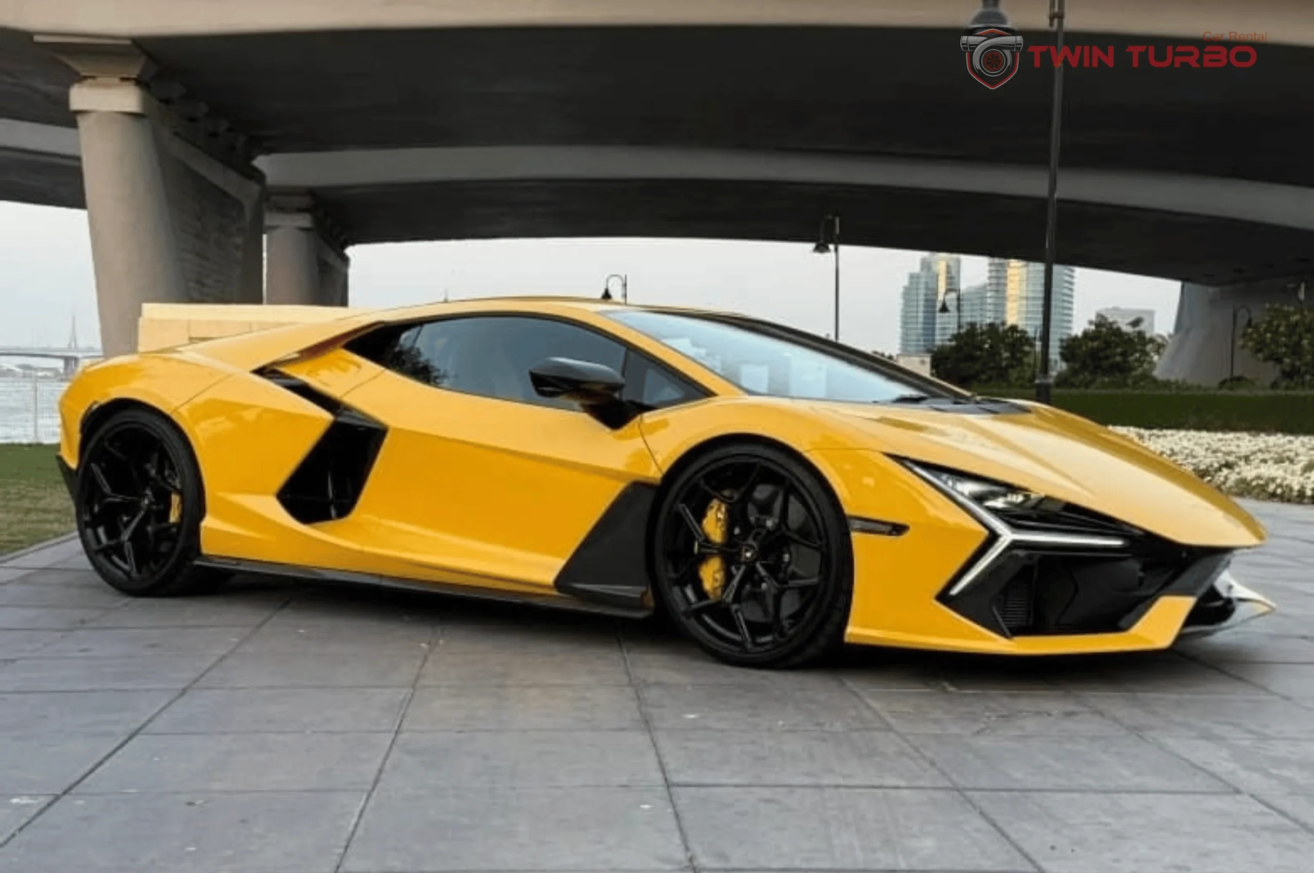 lamborghini-revuelto-front-view (1)